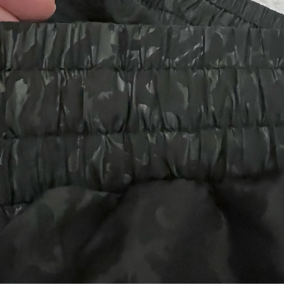 Zyia Black Bomber Tonal Animal Print Active Workout Exercise Shorts XXL NWT - Picture 8 of 15